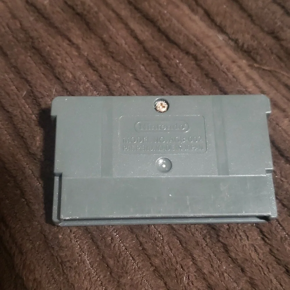 Gameboy Advance Pacman Collection game - Picture 2 of 3